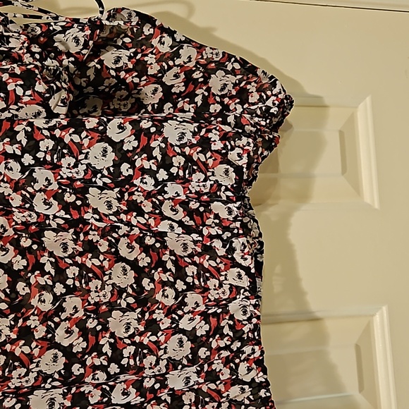 Lane Bryant NWT Black and pink floral blouse size 18/20 - Picture 4 of 10
